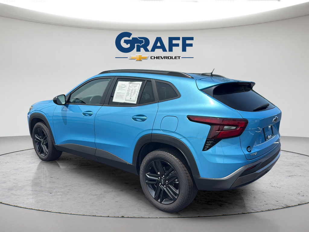 Used 2025 Chevrolet Trax ACTIV w/ Driver Confidence Package FWD image 4