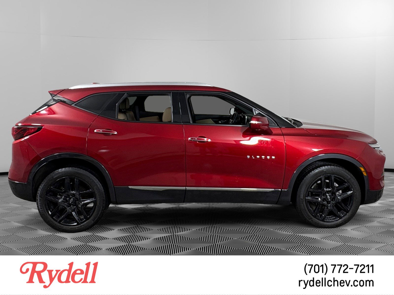 Used 2023 Chevrolet Blazer Premier w/ Driver Confidence II Package AWD/4WD image 6