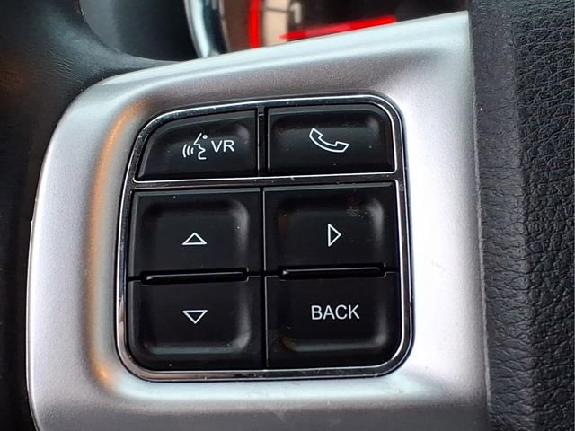 Used 2015 Dodge Grand Caravan SXT w/ UConnect Hands-Free Group image 25