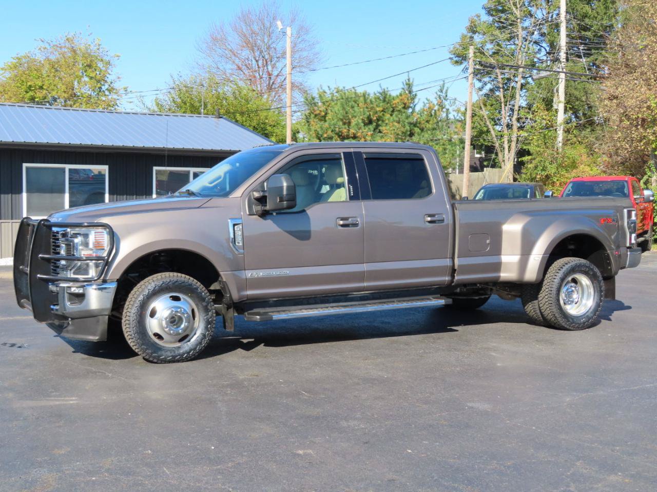 Used 2020 Ford F350 Lariat w/ Lariat Ultimate Package AWD/4WD image 2