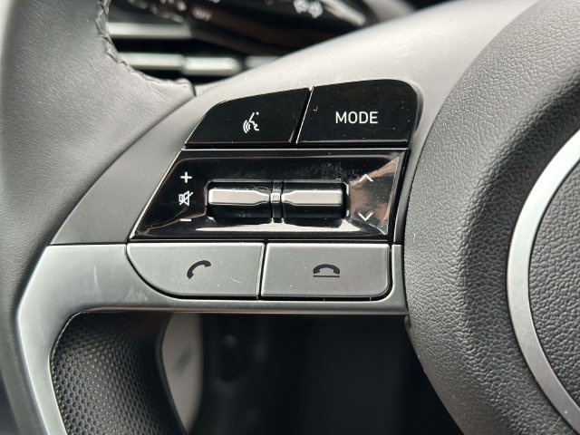 Used 2021 Hyundai Elantra Limited FWD image 24