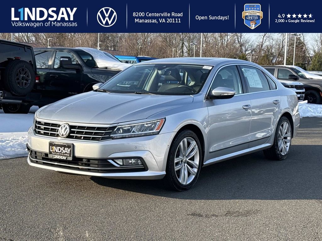 Used 2018 Volkswagen Passat 2.0T SEL Premium image 5