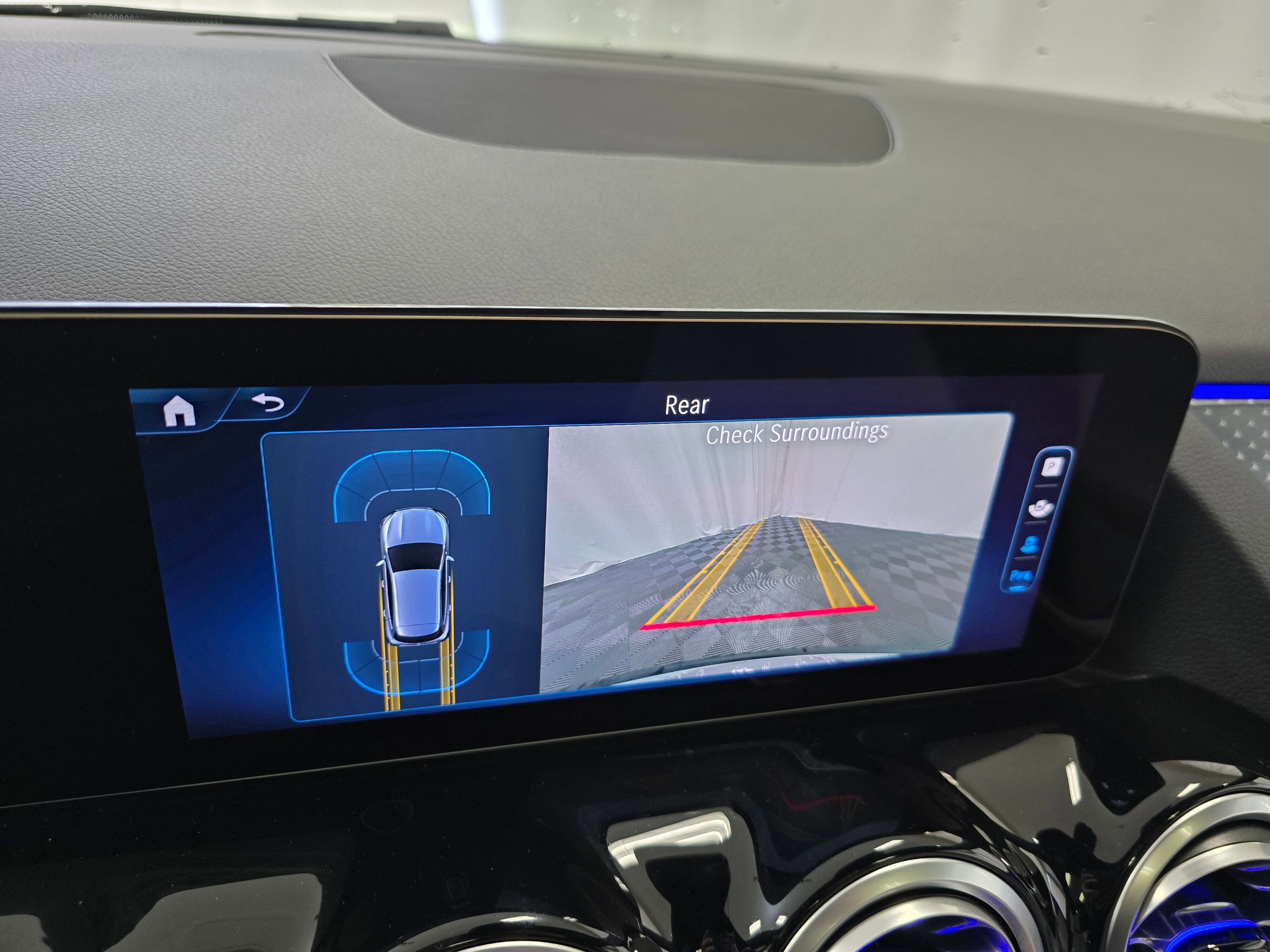 Used 2025 Mercedes-Benz GLA 250 4MATIC image 39