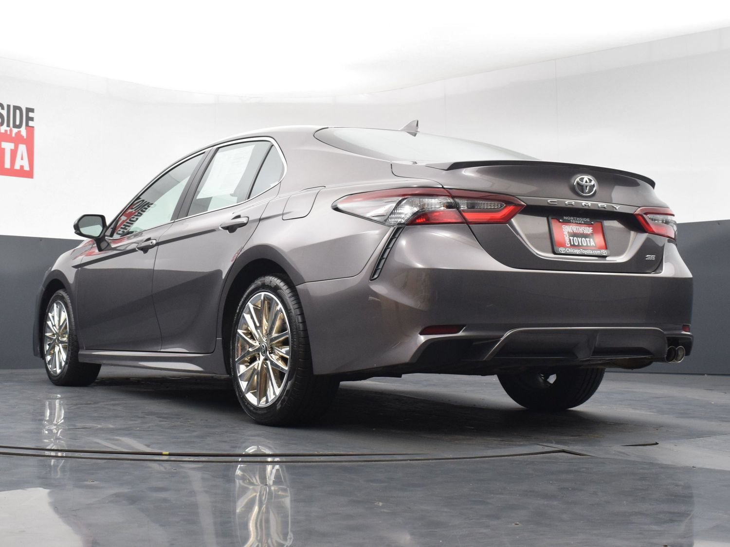 Used 2024 Toyota Camry SE FWD image 26