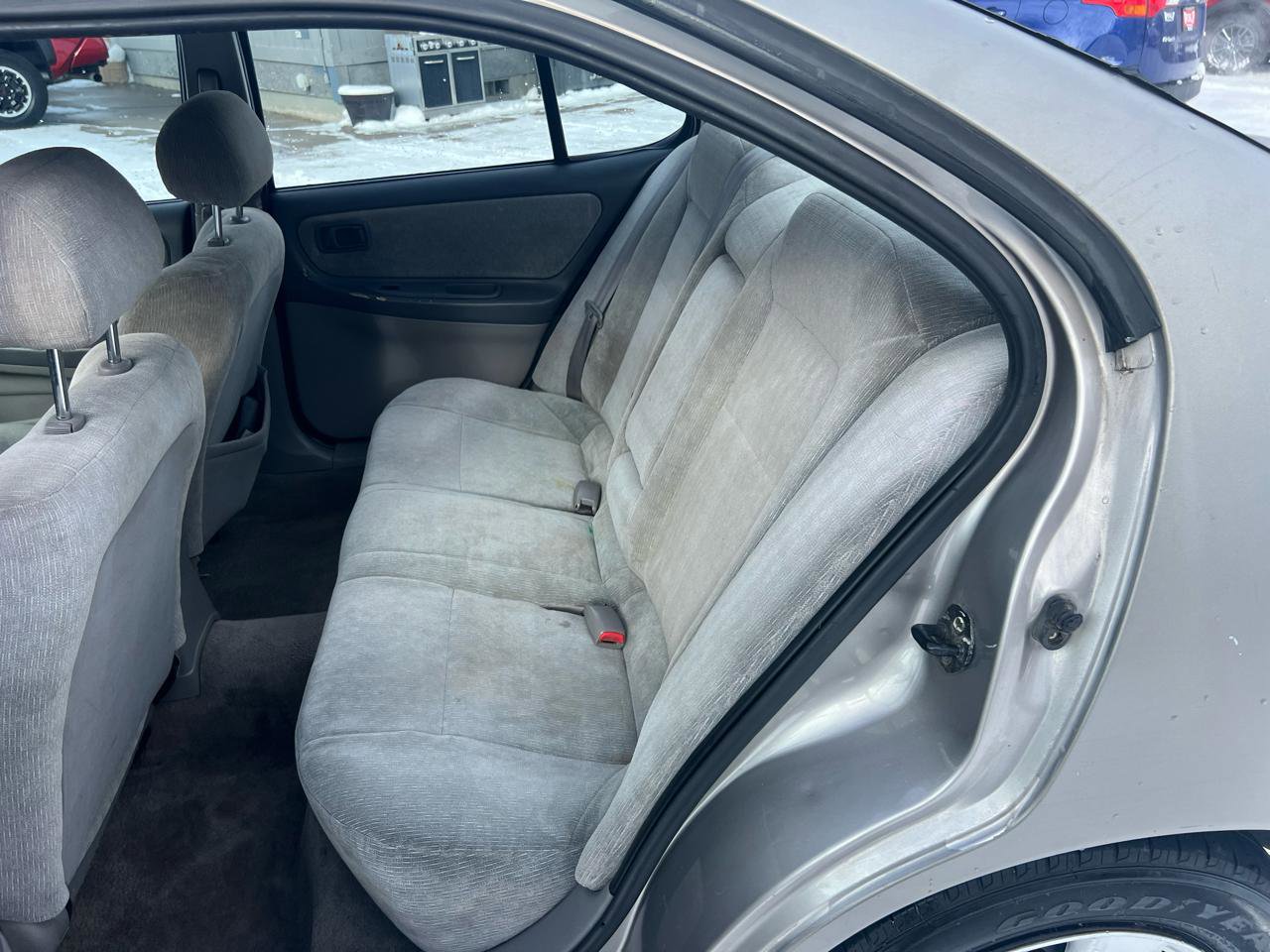 Used 2001 Nissan Altima GXE image 12