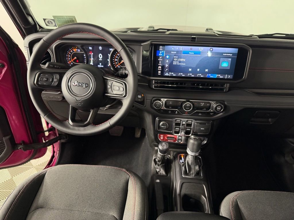 Used 2024 Jeep Wrangler Unlimited Rubicon image 16
