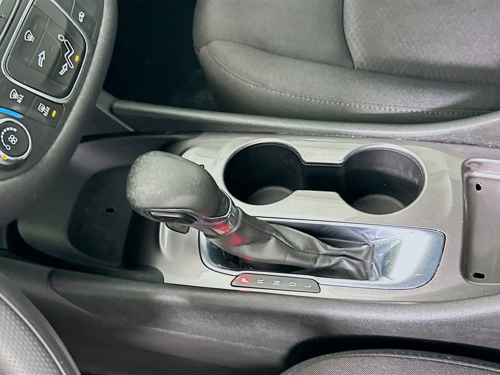 Used 2021 Chevrolet Malibu LS image 16