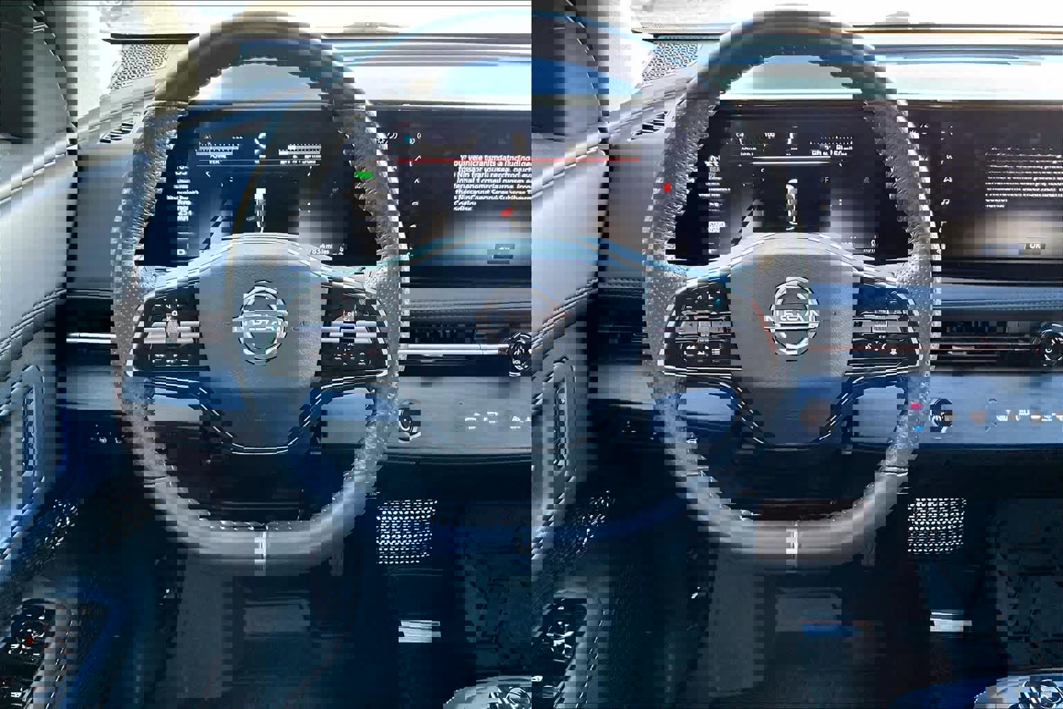 Used 2023 Nissan Ariya AWD image 5