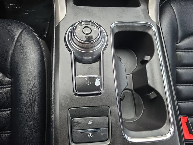 Used 2020 Ford Fusion SEL FWD image 28