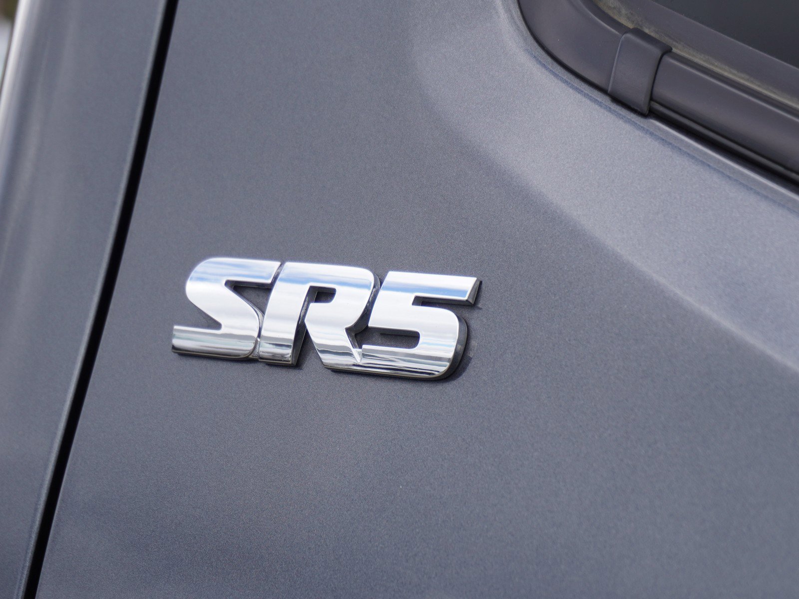 Used 2023 Toyota Tacoma SR5 AWD/4WD image 6