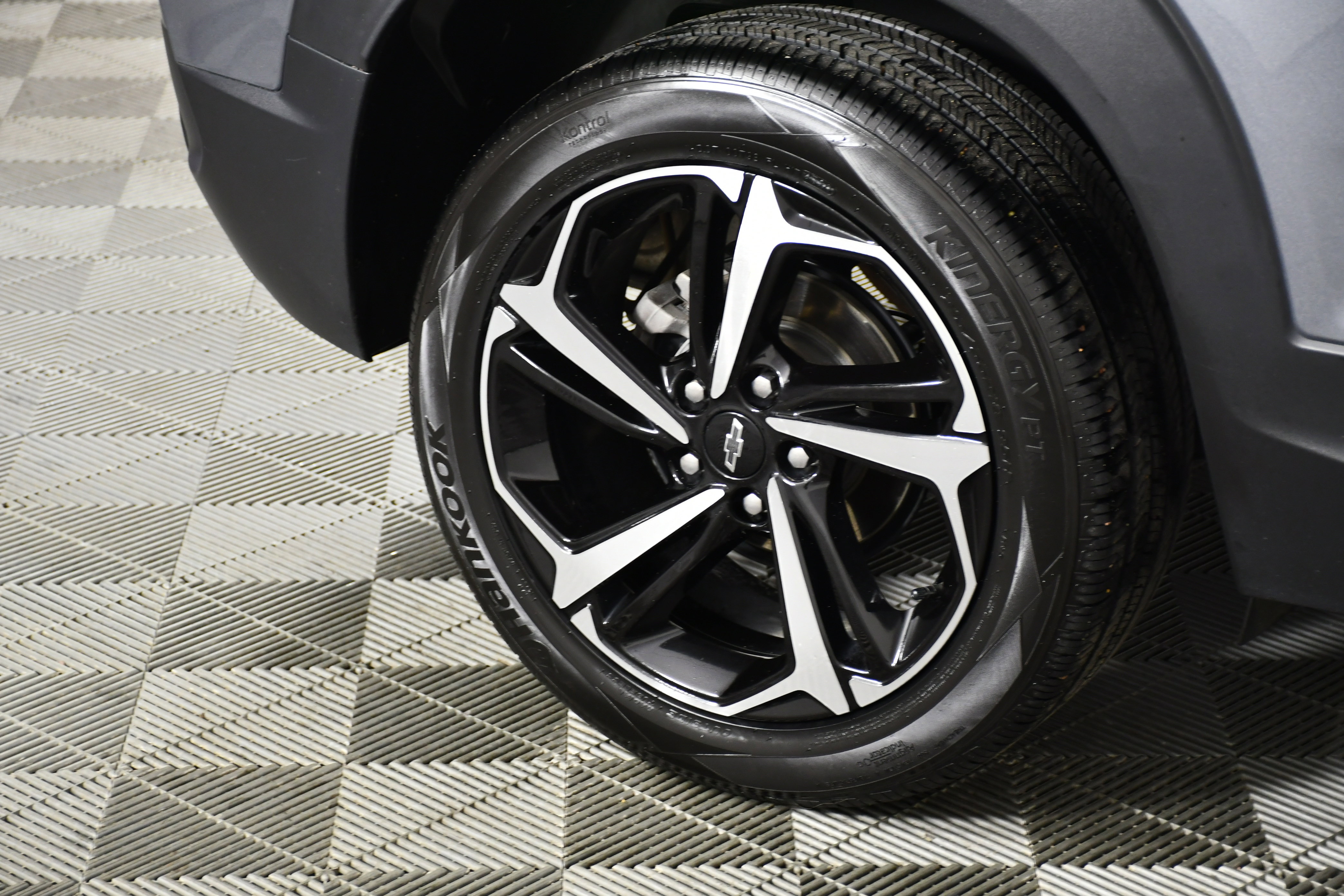 Used 2021 Chevrolet TrailBlazer RS w/ Sun and Liftgate Package image 55