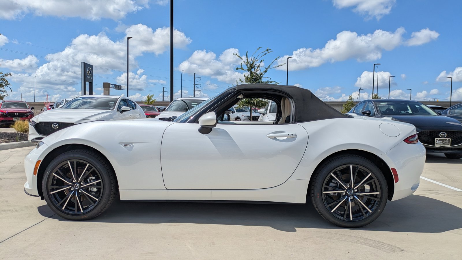 New 2026 MAZDA MX-5 Miata Grand Touring RWD image 3