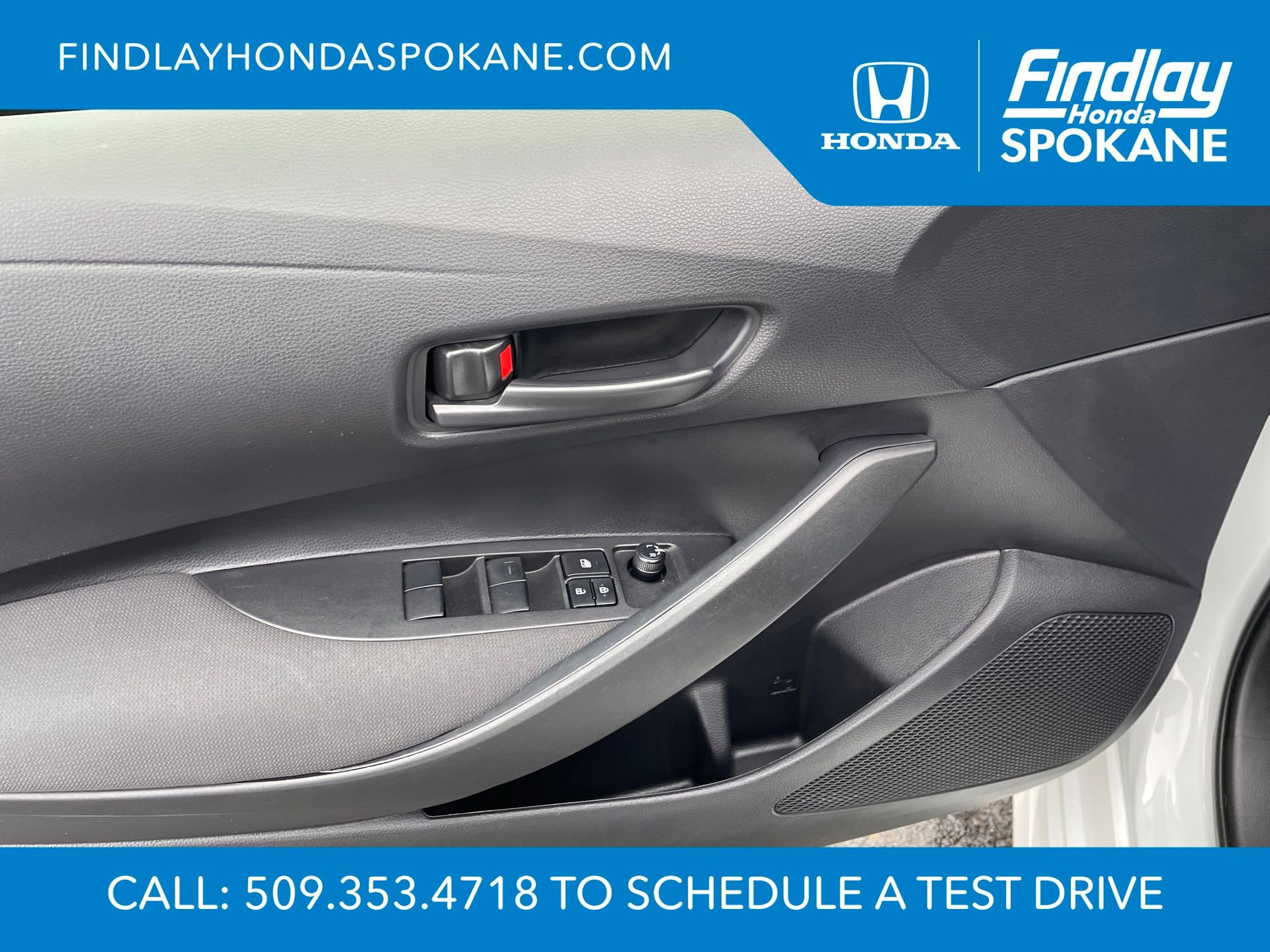 Used 2024 Toyota Corolla LE w/ LE Convenience Package FWD image 8