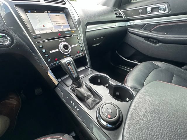 Used 2018 Ford Explorer Sport AWD/4WD image 22