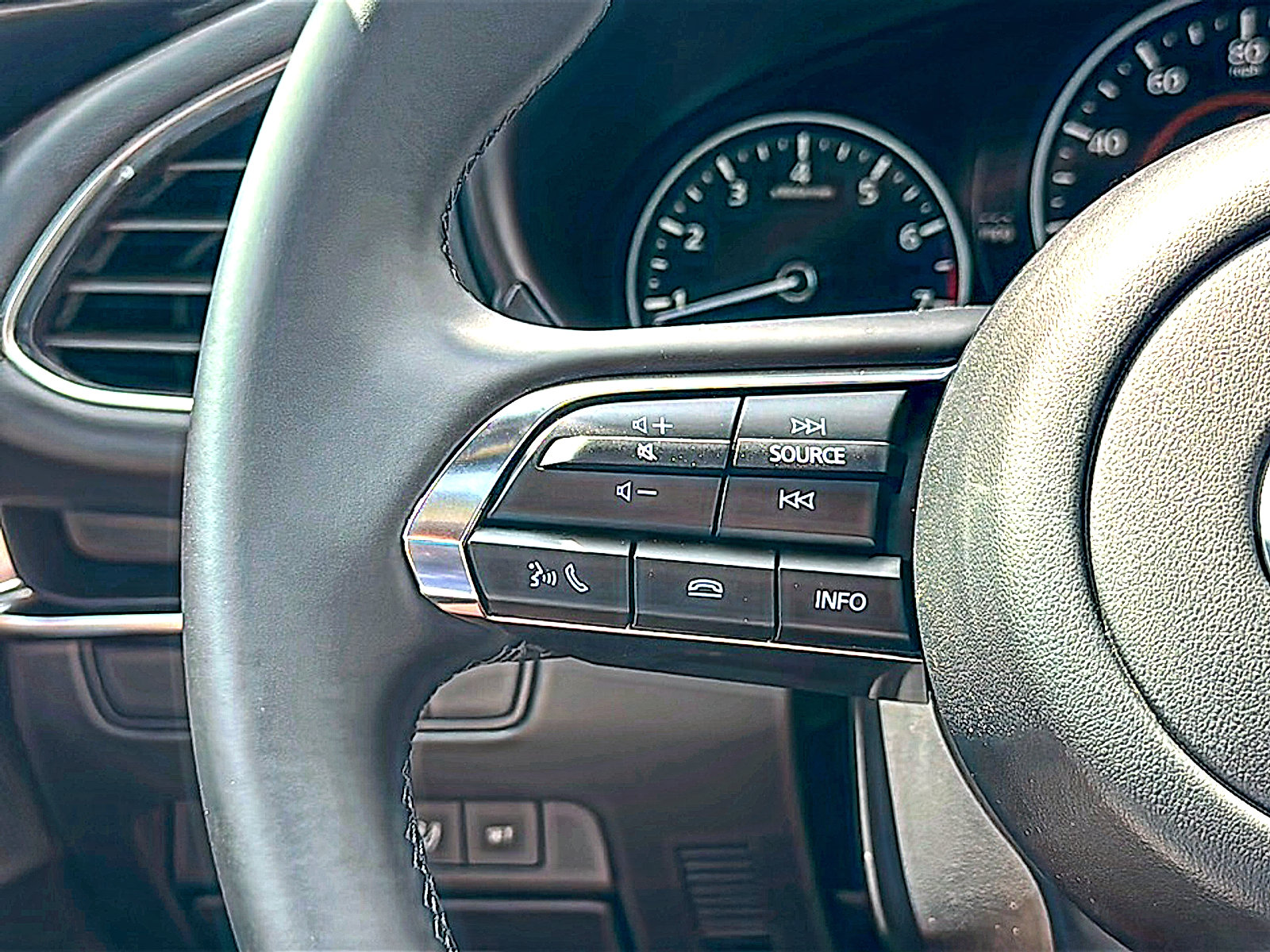 New 2026 MAZDA MAZDA3 2.5 S Hatchback w/ Premium Pkg FWD image 20