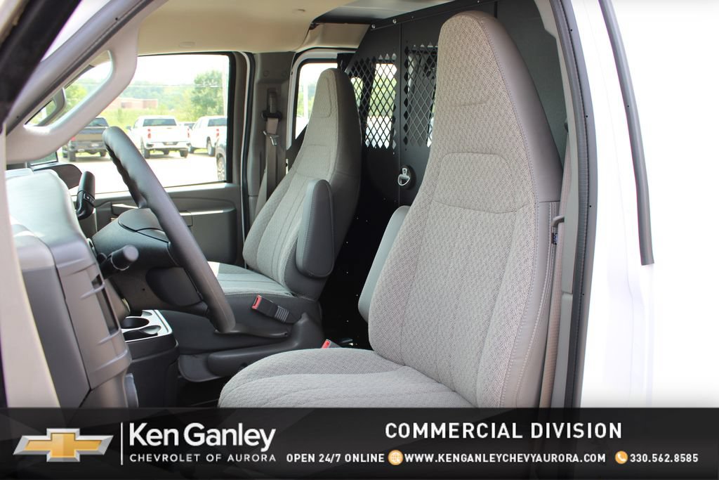 New 2026 Chevrolet Express 3500 Extended w/ Driver Convenience Package RWD image 8