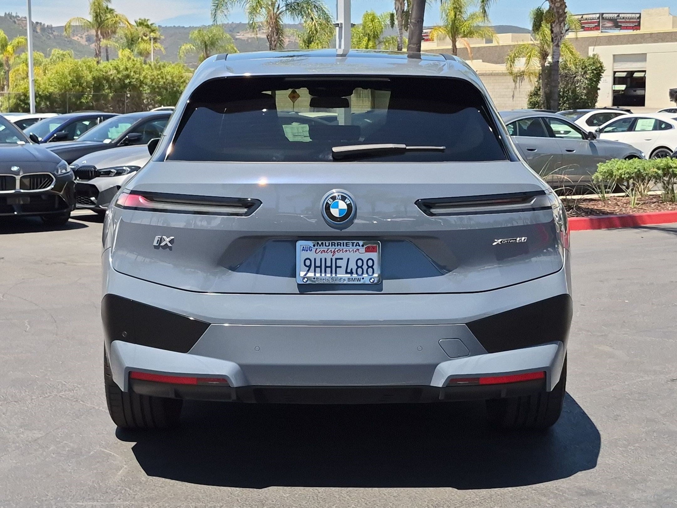 Used 2024 BMW iX xDrive50 w/ Sport Package AWD/4WD image 9