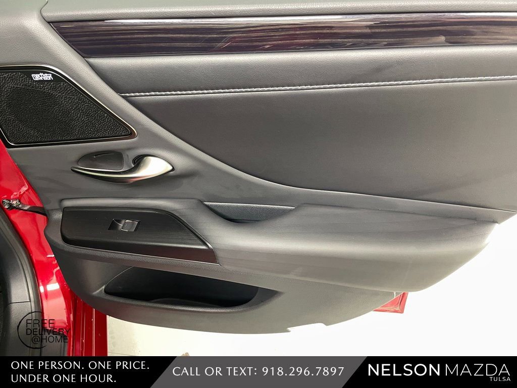 Used 2021 Lexus ES 300h w/ Premium Package image 39