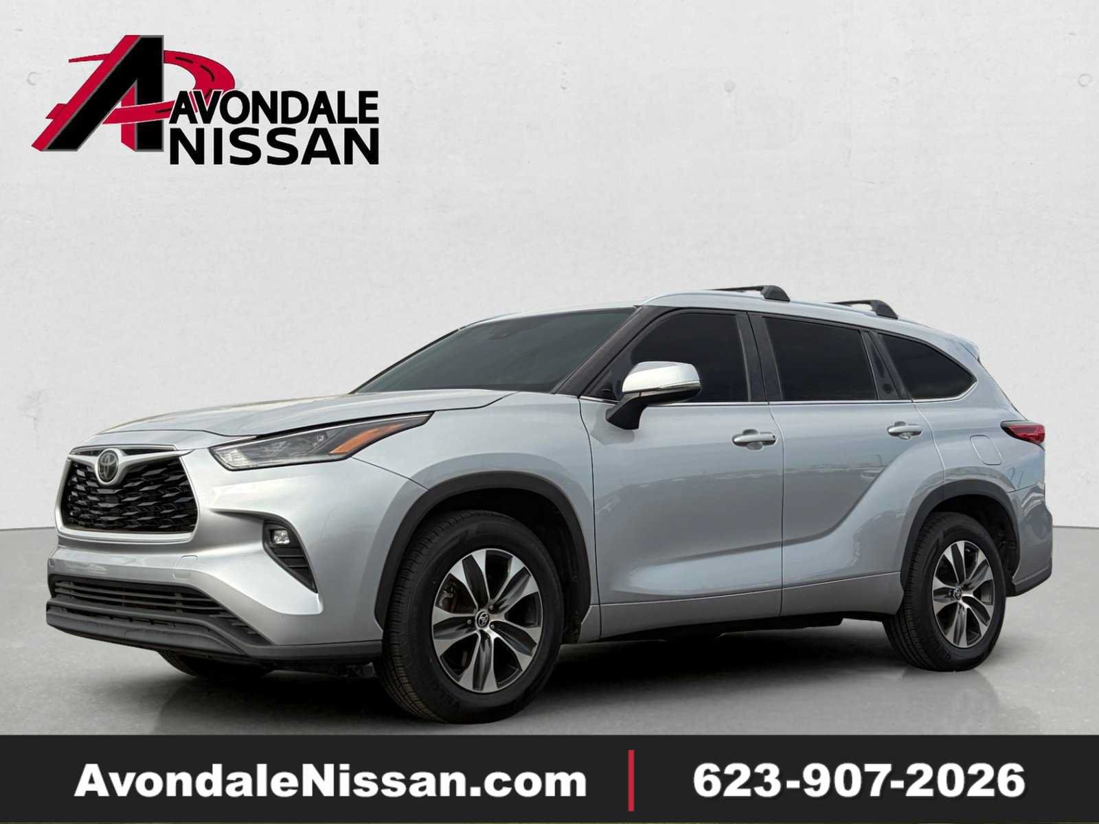 Used 2021 Toyota Highlander XLE FWD image 1