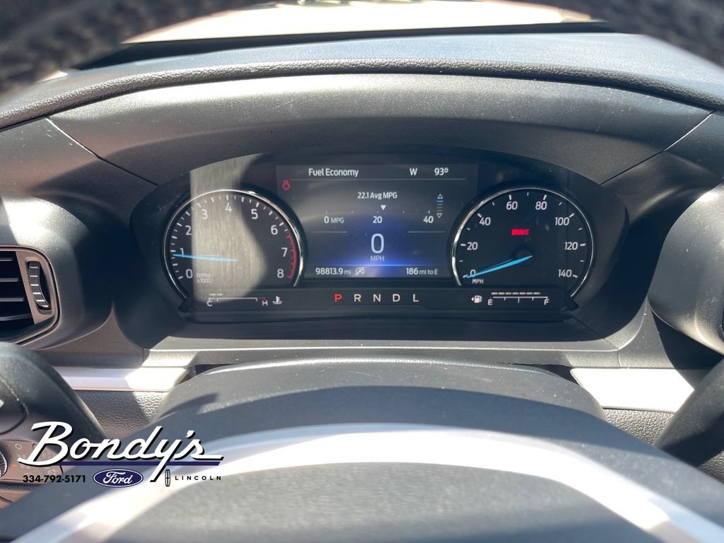 Used 2021 Ford Explorer XLT RWD image 4