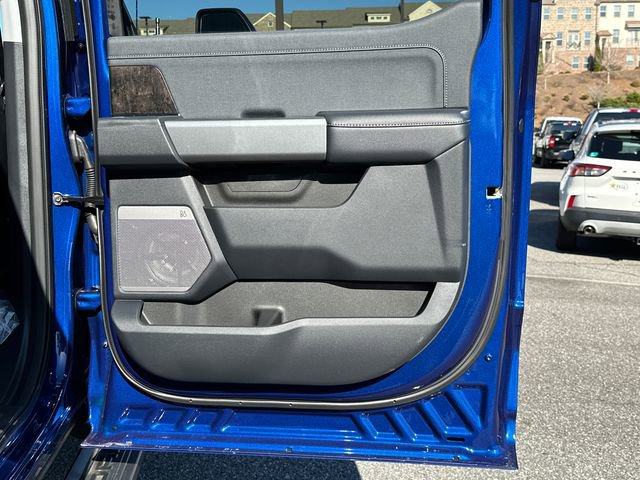 New 2026 Ford F250 Lariat w/ Black Appearance Package image 16