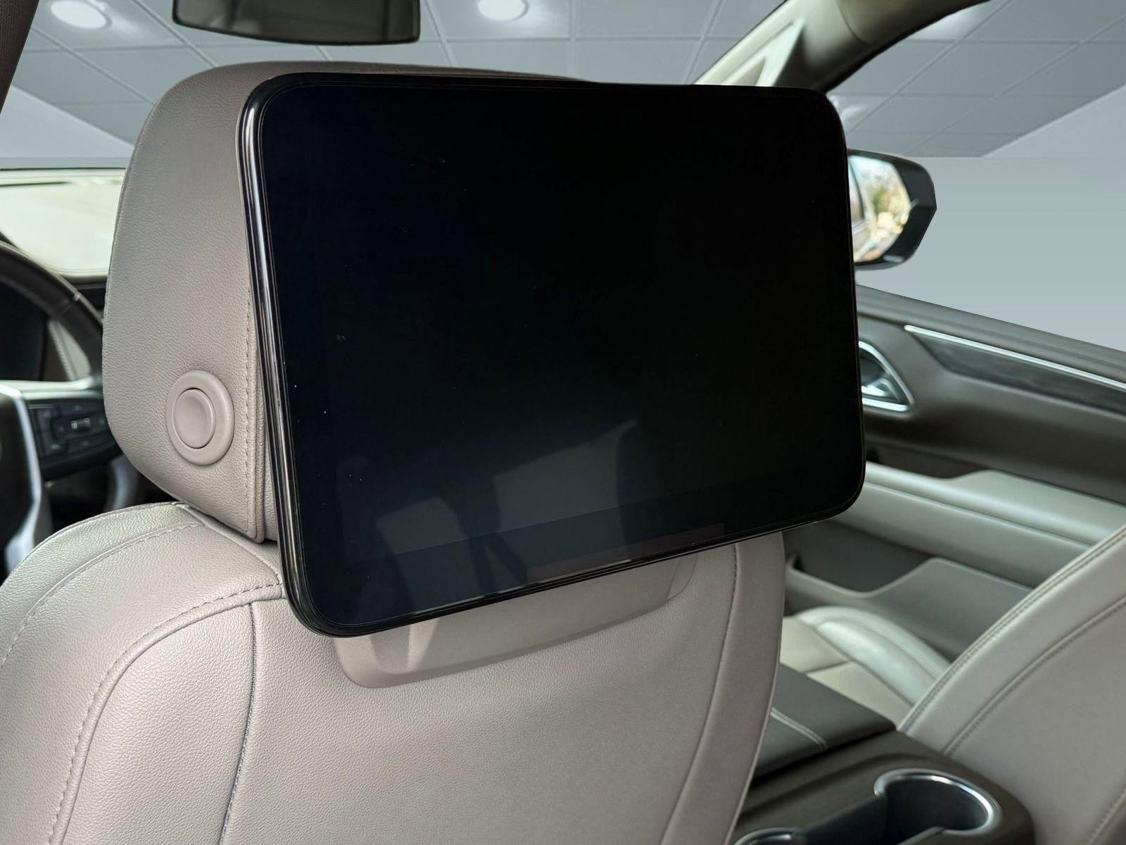 Used 2021 GMC Yukon XL SLT w/ Rear Media and Nav Package image 26