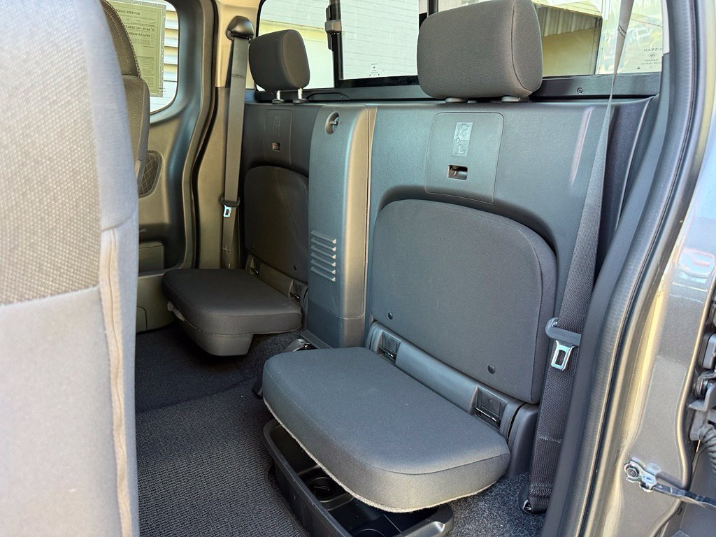 Used 2024 Nissan Frontier SV w/ SV Convenience Package AWD/4WD image 28