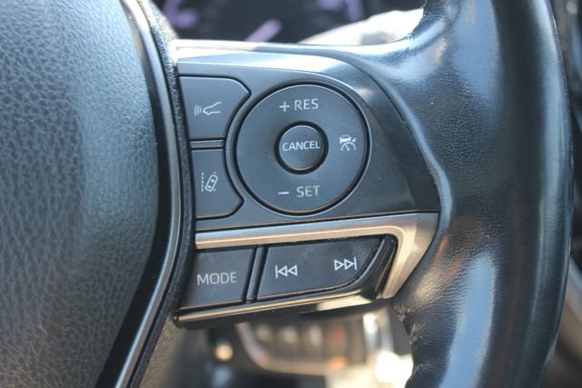 Used 2021 Toyota Camry SE AWD/4WD image 15