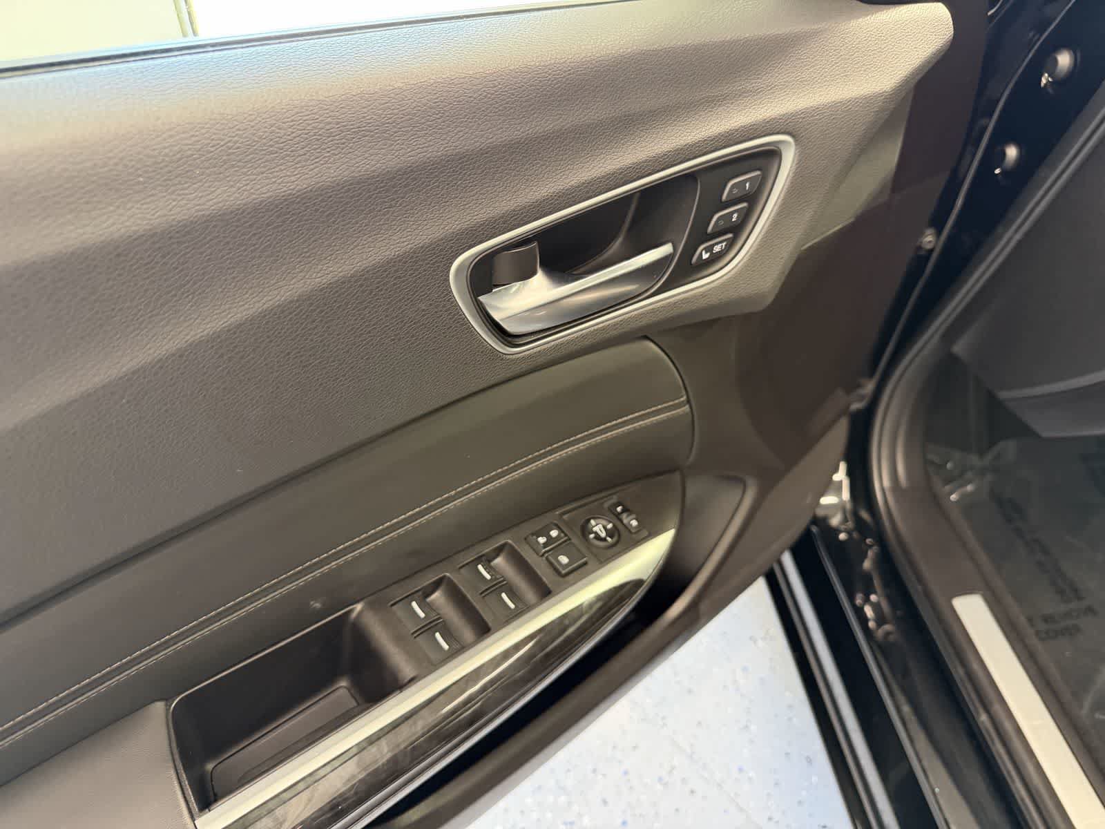 Used 2019 Acura TLX V6 FWD image 12