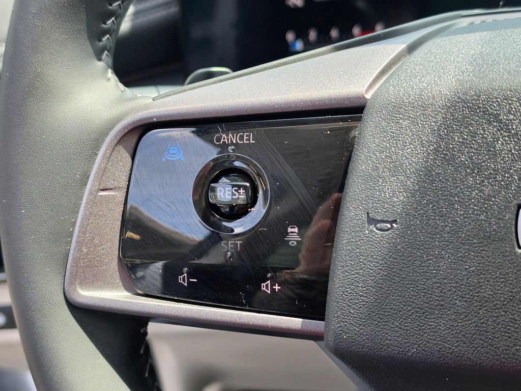 Used 2025 Nissan Murano SL w/ Cargo Package AWD/4WD image 17