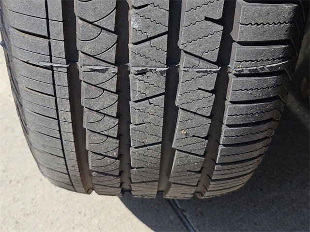 Certified 2025 Volvo XC60 T8 Plus w/ Protection Package Premier image 14