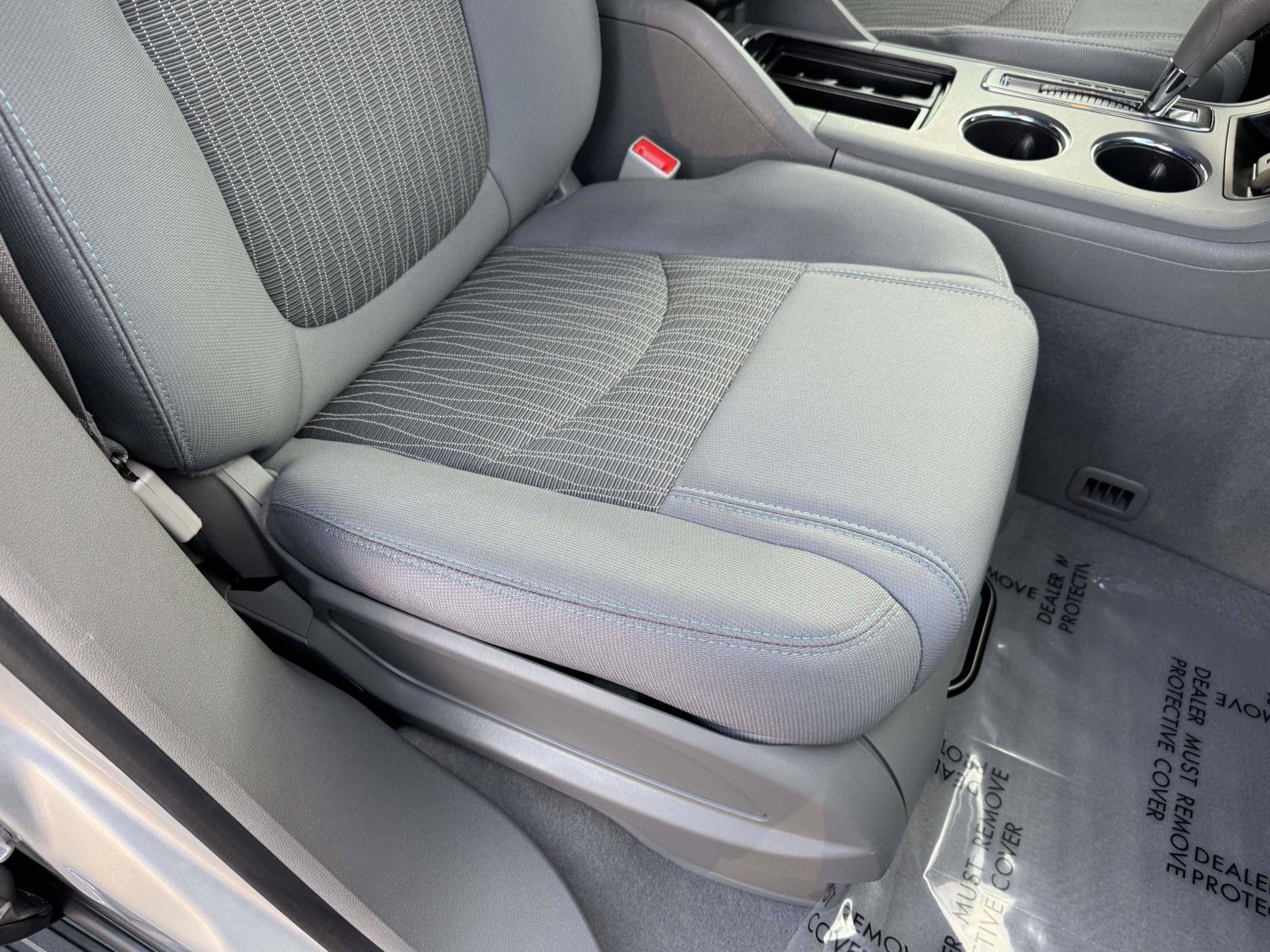 Used 2015 Chevrolet Traverse LS w/ LPO, 'HIT The Road' Package FWD image 10