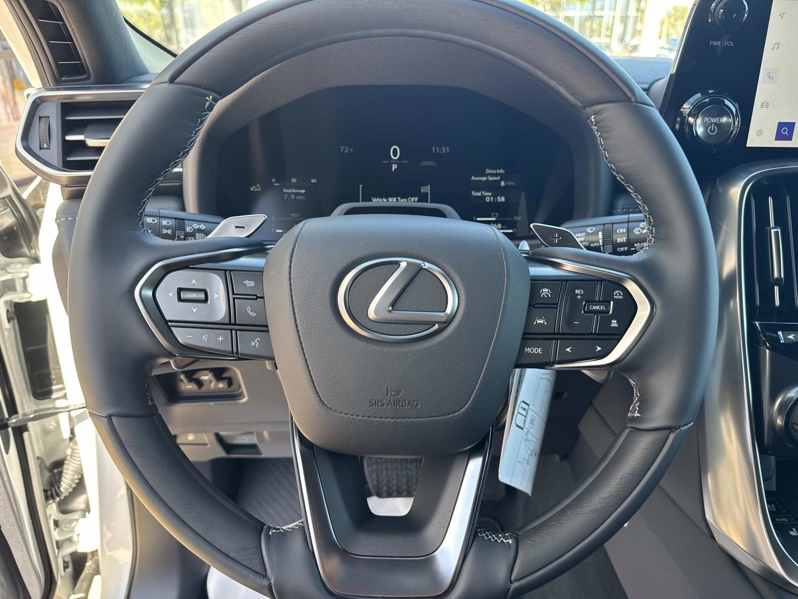 New 2026 Lexus LX 700h Luxury image 30