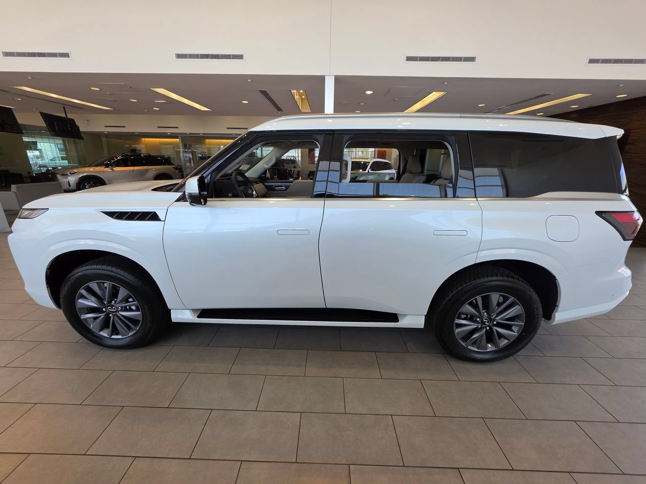 New 2026 INFINITI QX80 Pure AWD/4WD image 2