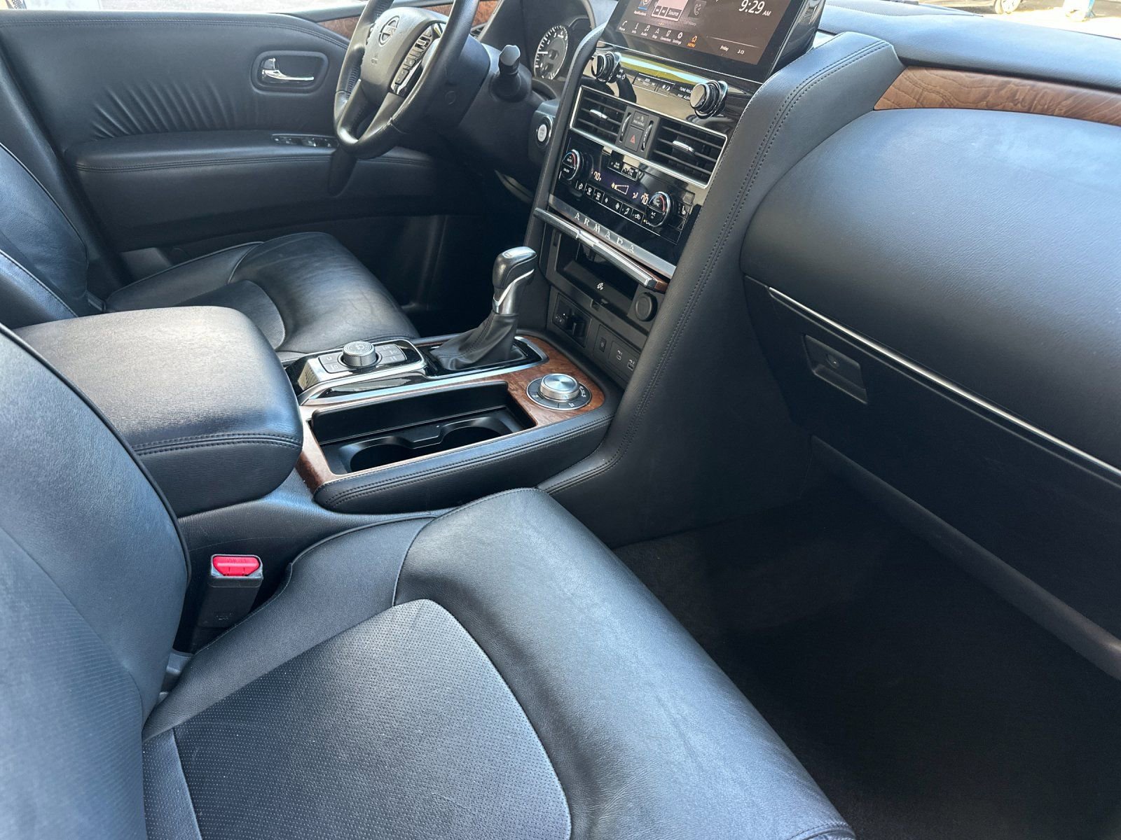 Used 2023 Nissan Armada SL w/ Captain's Chairs Package image 16