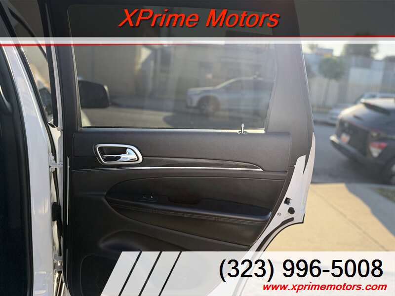 Used 2018 Jeep Grand Cherokee Trailhawk w/ Trailhawk Luxury Group AWD/4WD image 33