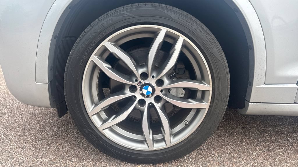 Used 2018 BMW X4 M40i AWD/4WD image 16
