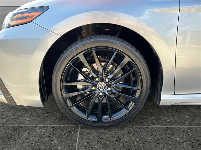 Used 2023 Toyota Camry XSE image 14