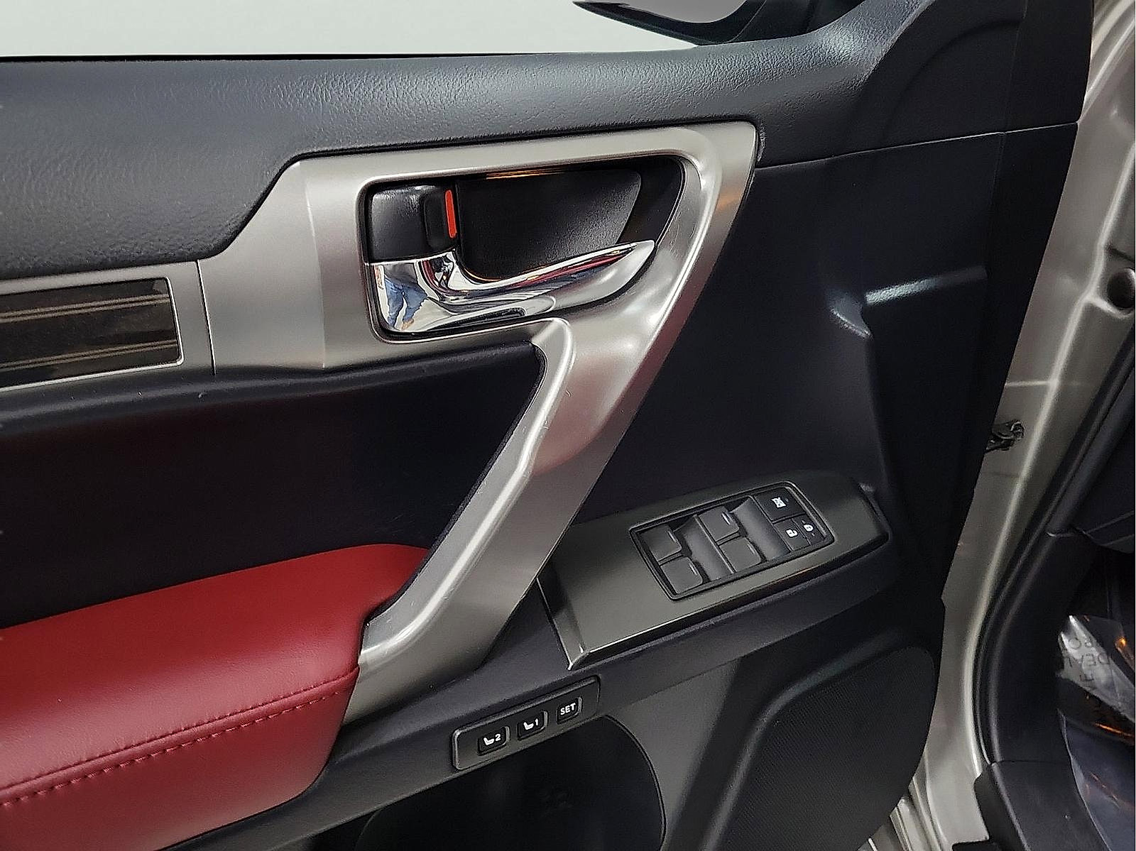 Used 2023 Lexus GX 460 Premium w/ Premium Package image 11