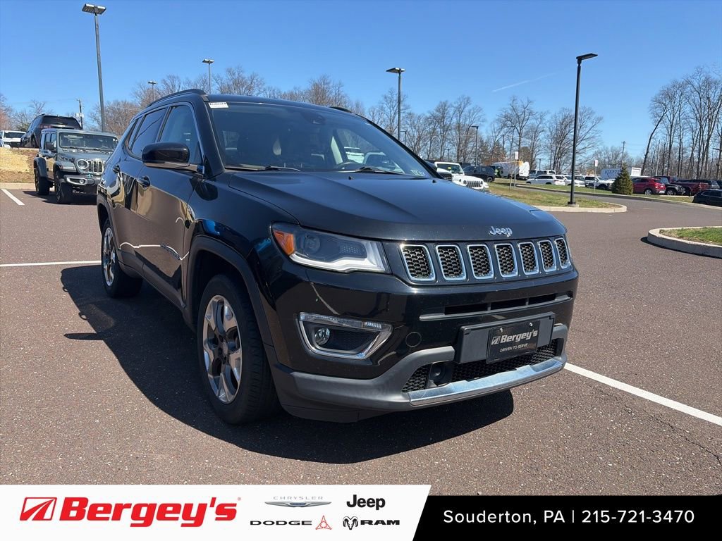 Used 2018 Jeep Compass Limited w/ Navigation Group image 1