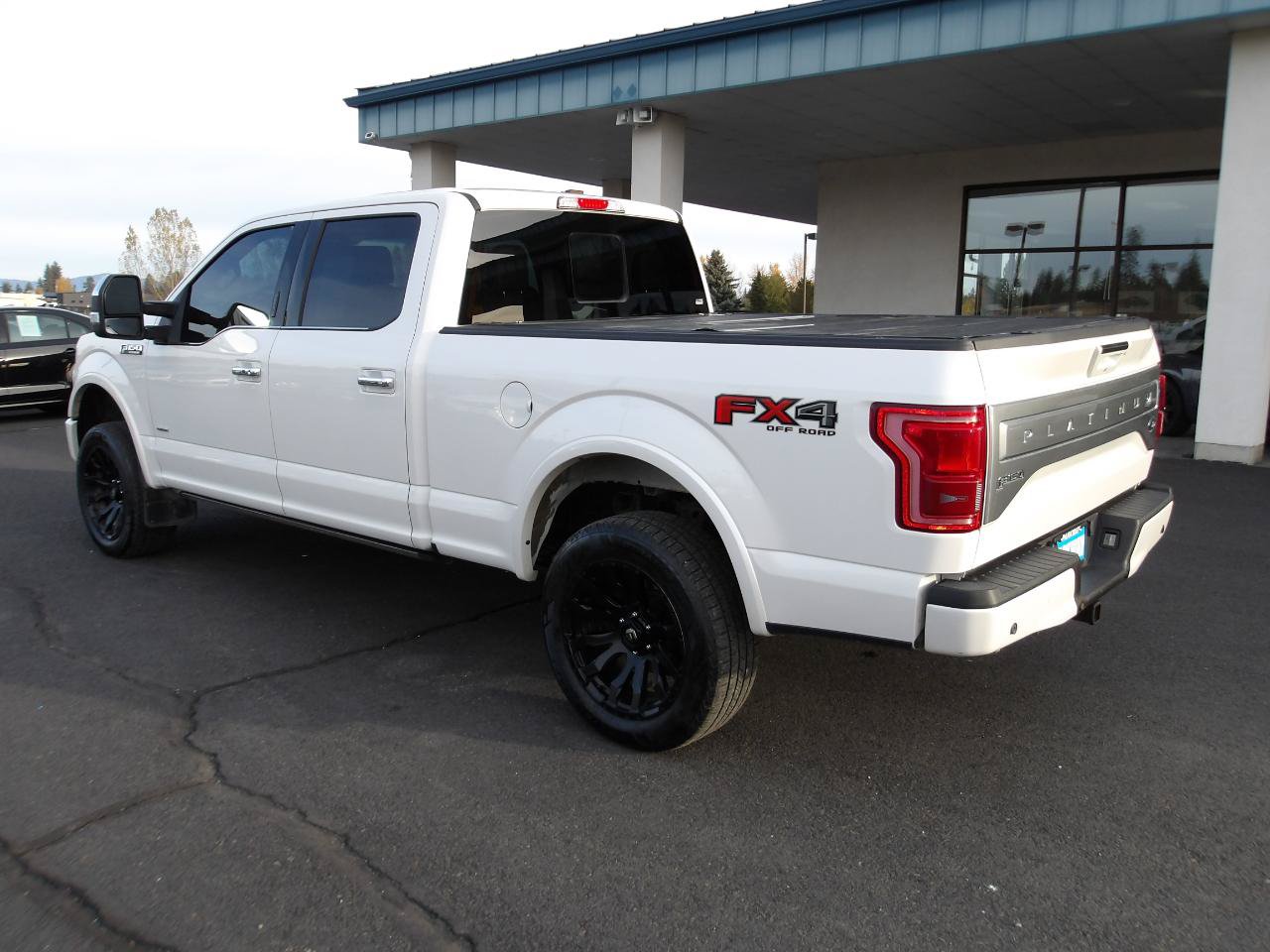 Used 2015 Ford F150 Platinum w/ Technology Package AWD/4WD image 3
