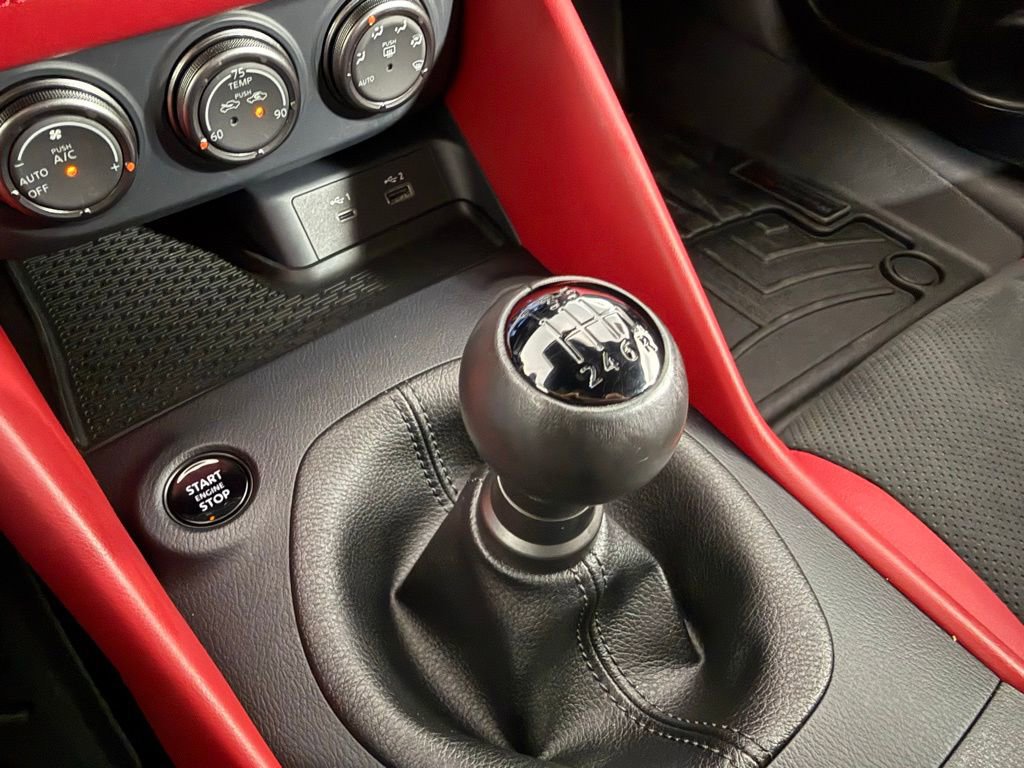 Used 2024 Nissan Z Performance w/ Floor Mat Package RWD image 18
