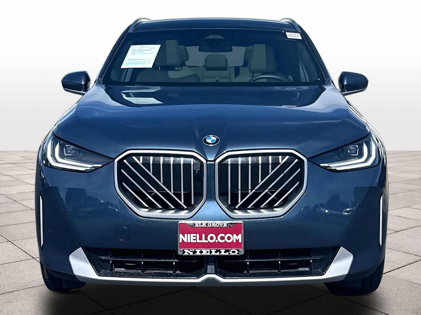 Used 2025 BMW X3 xDrive30i w/ Premium Package AWD/4WD image 2