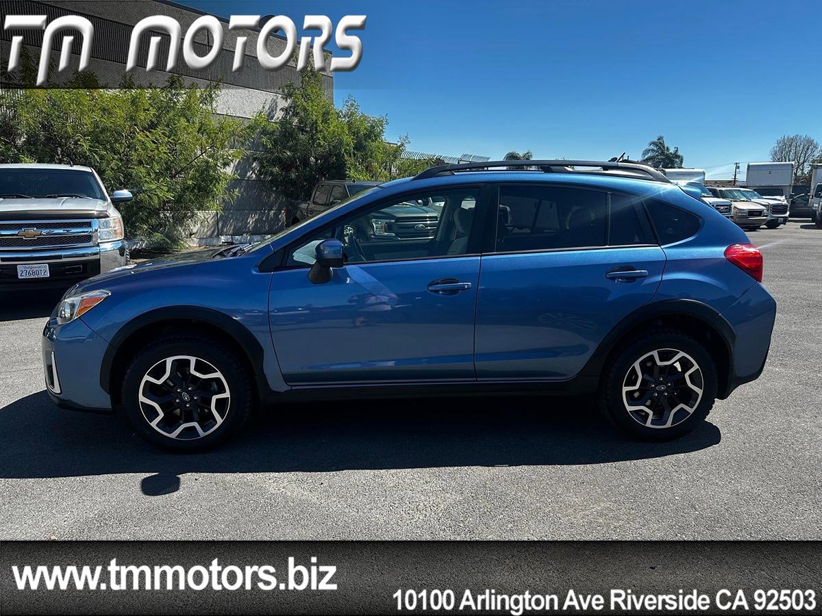 Used 2016 Subaru Crosstrek 2.0i Premium image 3