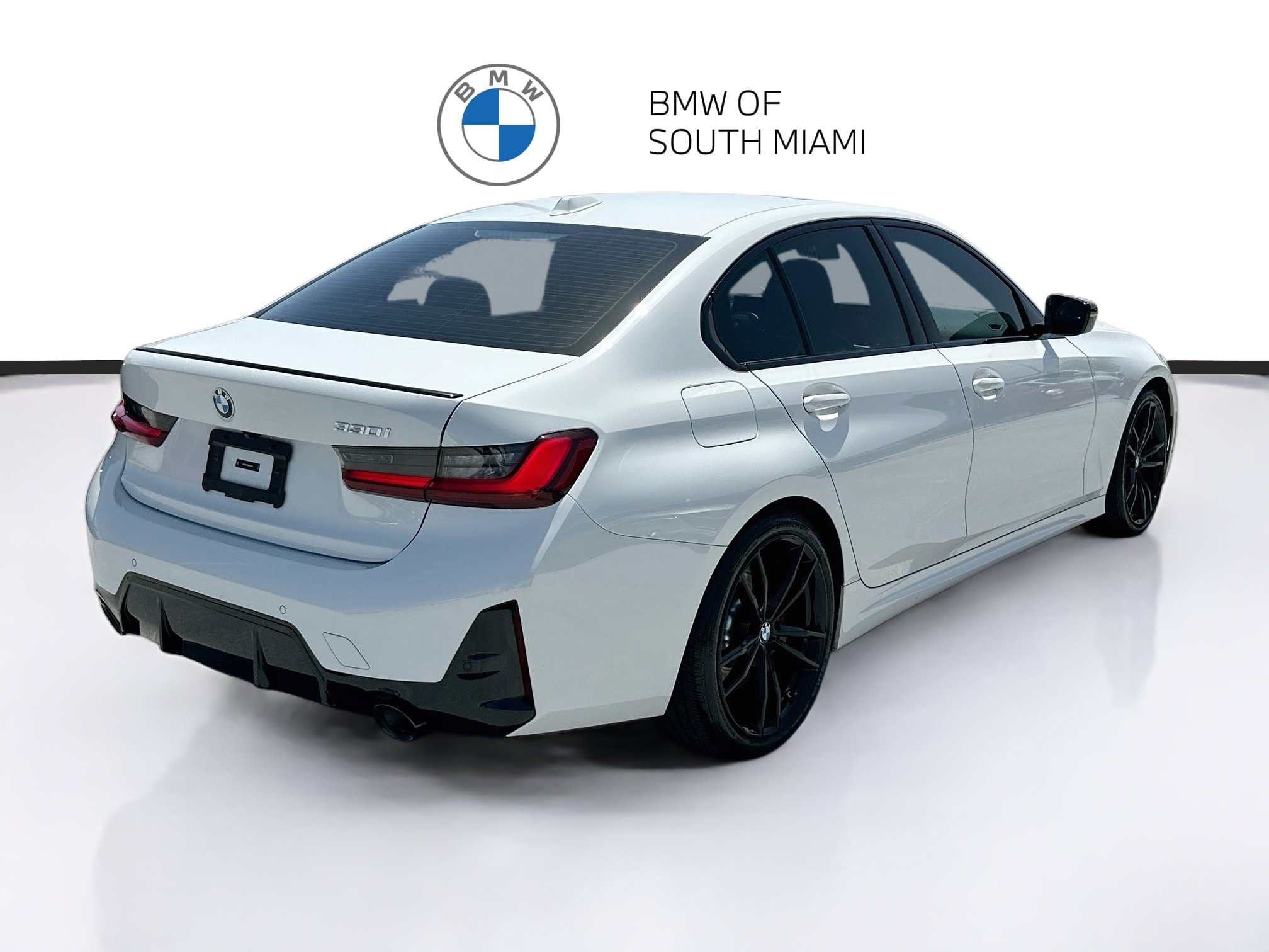 Used 2024 BMW 330i Sedan w/ M Sport Package RWD image 7