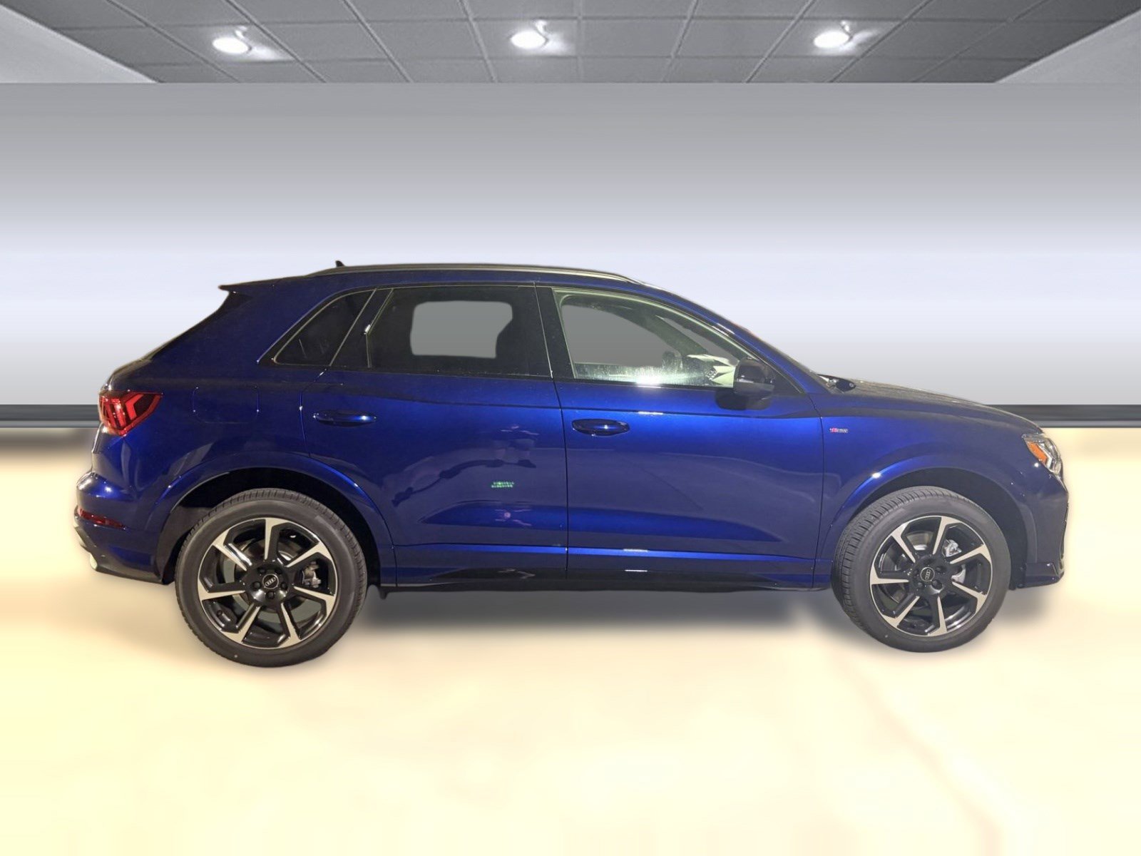 New 2025 Audi Q3 2.0T Premium Plus image 8