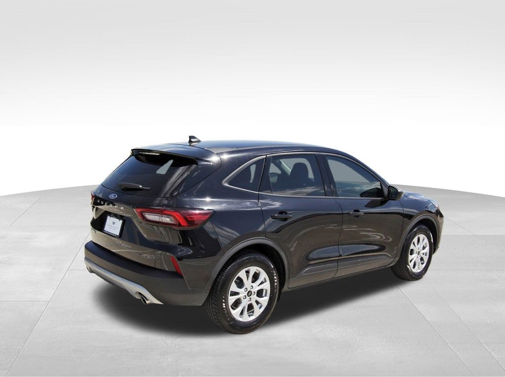 Used 2025 Ford Escape Active image 4