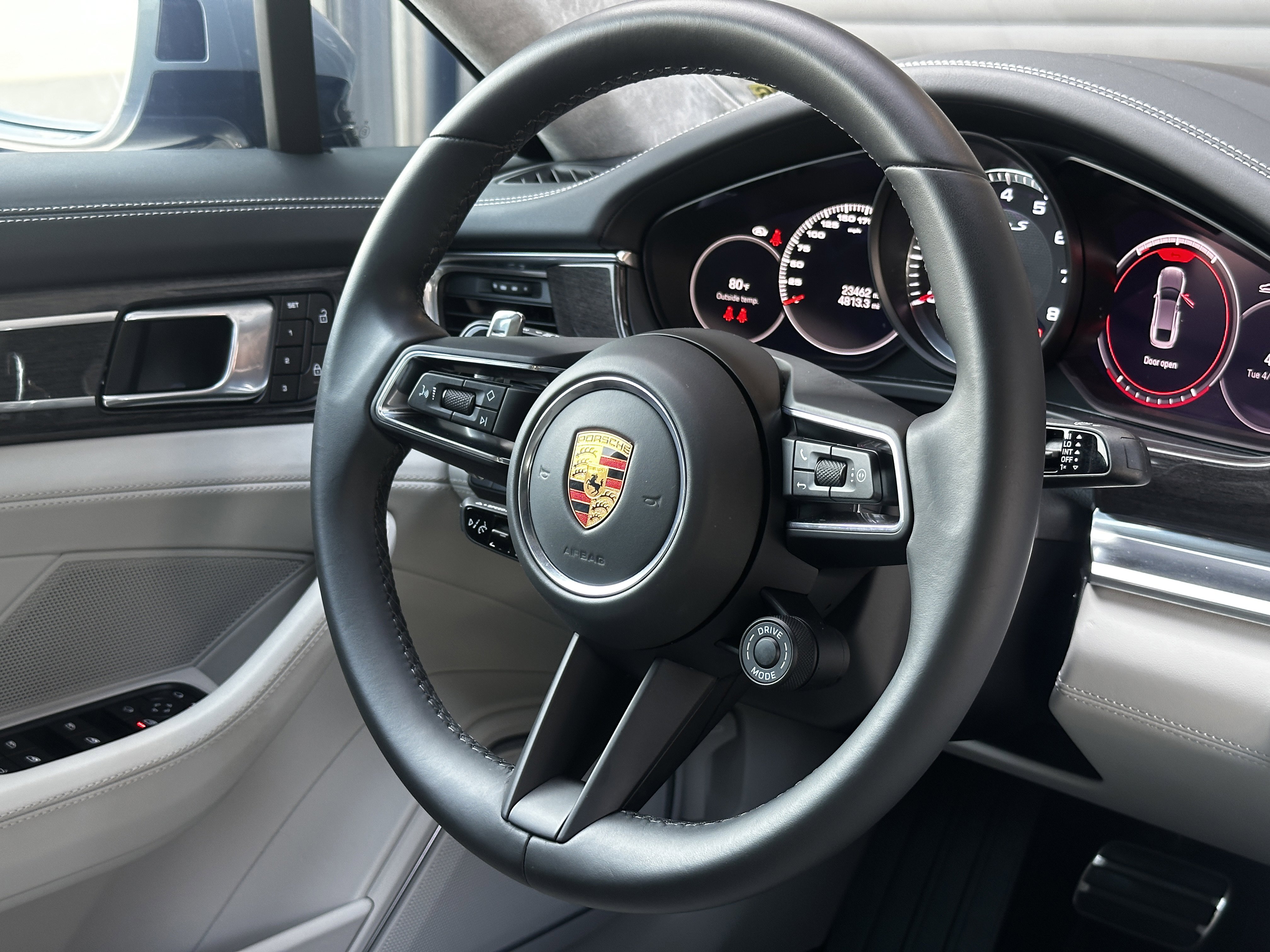 Certified 2023 Porsche Panamera Turbo S AWD/4WD image 24