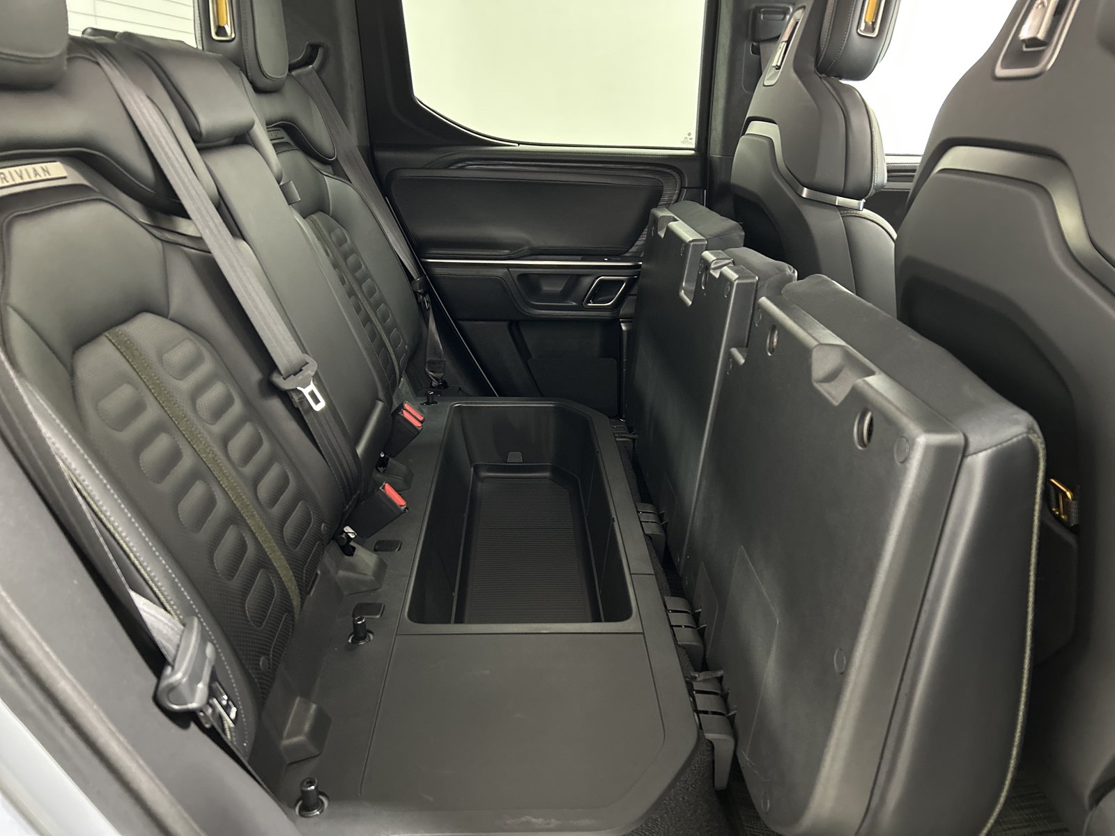 Used 2024 Rivian R1T Adventure AWD/4WD image 24