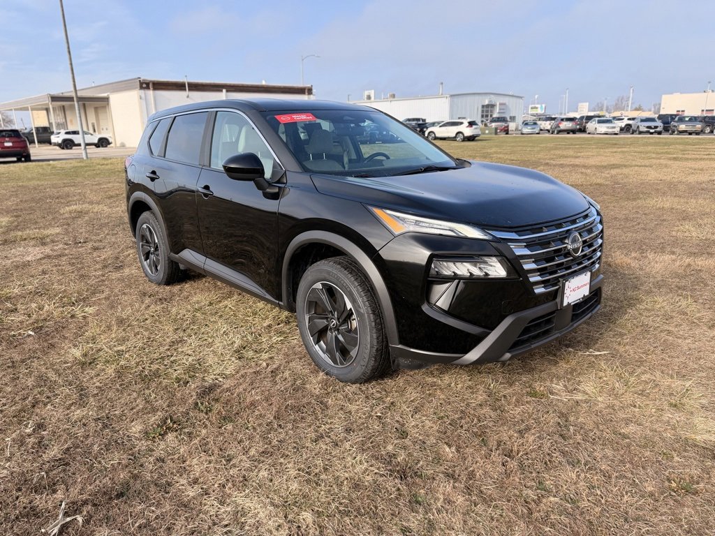 Certified 2025 Nissan Rogue SV image 3
